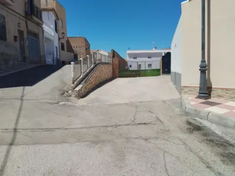 Terreno en calle de Miguel de Unamuno