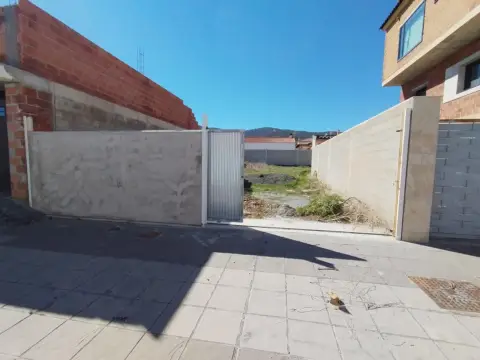 Terreno en calle Policar