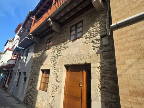 Casa pareada en calle Ru Grande, nº 13