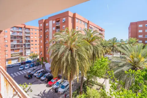 Piso en Avinguda de la Malva-rosa