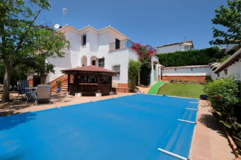 Chalet en calle de los Olmos