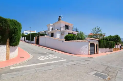 Chalet en calle de los Olmos