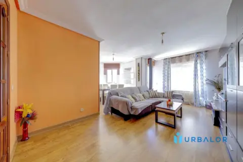 Piso en Avenida de Francisco Aguirre