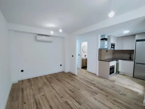 Piso en calle Manuel Lorenzo Pardo