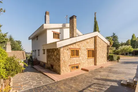 Chalet en Avenida de las Acacias