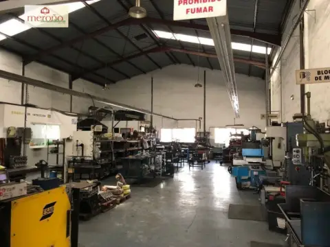 Nave industrial en Poligono Carrus