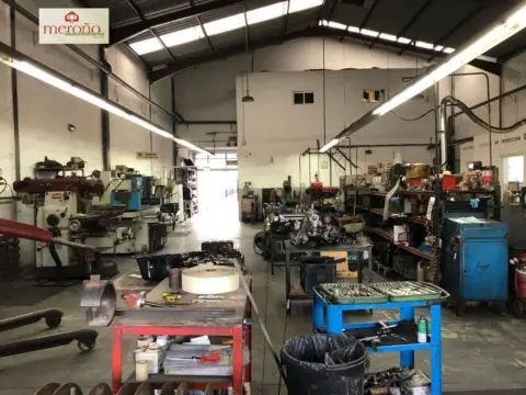 Nave industrial en Poligono Carrus