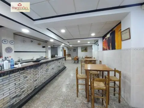 Local comercial en Sector Quinto