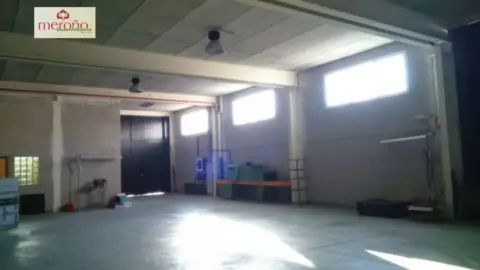 Nave industrial en Poligono 3 Hermanas