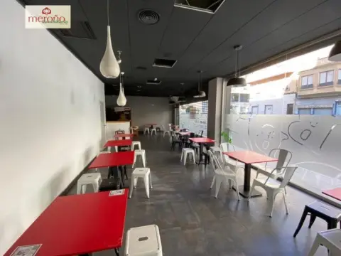 Local comercial en Plaza Obispo Siuri