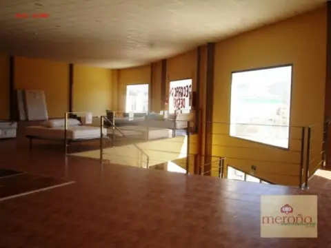 Nave industrial en Poligono 3 Hermanas