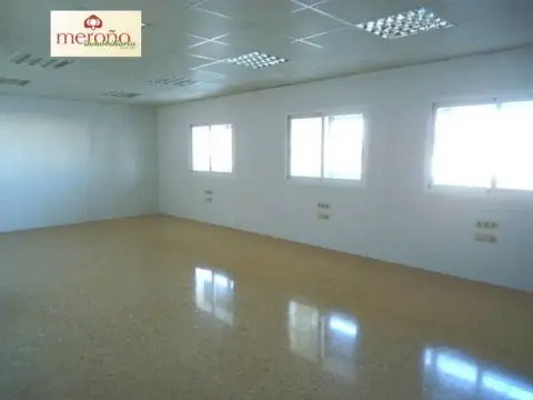 Oficina en Poligono Torrellano
