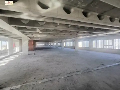 Oficina en Poligono Torrellano