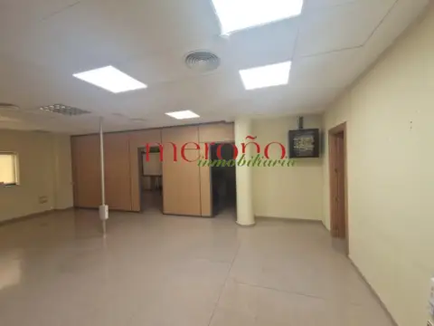 Oficina en Poligono Torrellano