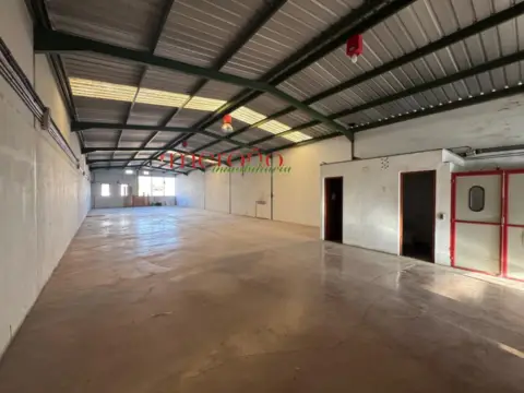 Nave industrial en Poligono Carrus