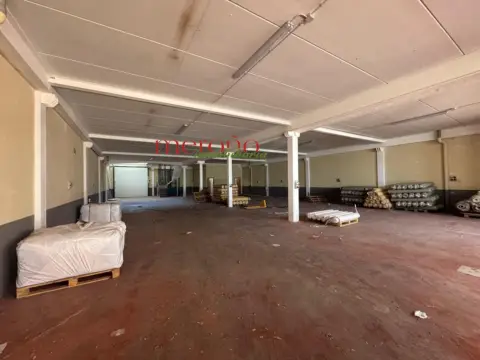 Nave industrial en Poligono Torrellano