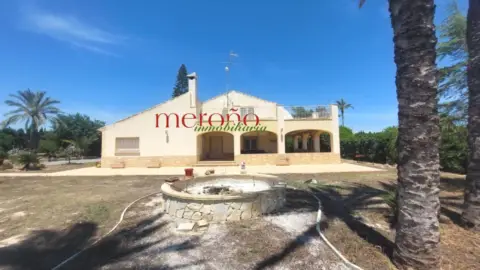 Chalet en calle Algoros, nº 1244