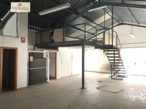Nave industrial en Poligono Carrus