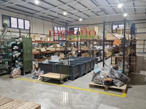 Nave industrial en Poligono Torrellano