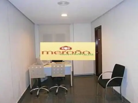 Oficina en Asilo - Pisos Azules