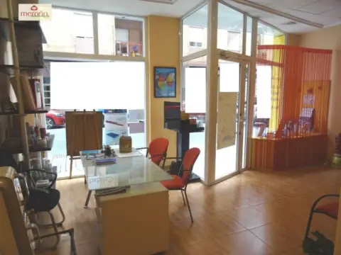 Local comercial en Plaza Obispo Siuri