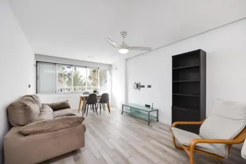 Apartamento en Avenida de las Olas, 27