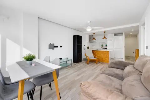 Apartamento en Avenida de las Olas, 27