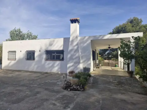 Finca rústica en Masía del Conde Cortichelles