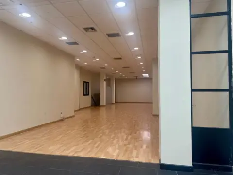 Local comercial en calle Travieso, 33