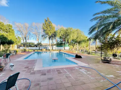 Casa en Polígono - Alrededores - Pedanías