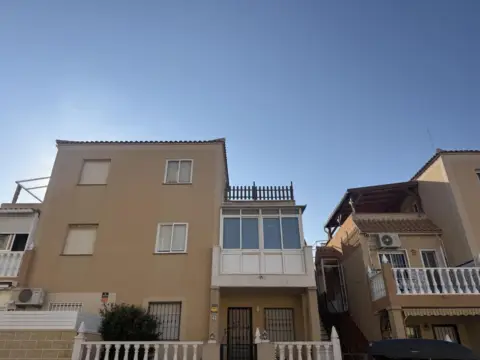 Casa en Avenida Corinto