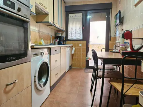 Casa adosada en calle Eras