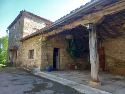 Chalet en Barrio de la Borleña Salcedillo