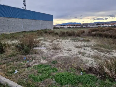 Terreno en Poligono Industrial La Capellania