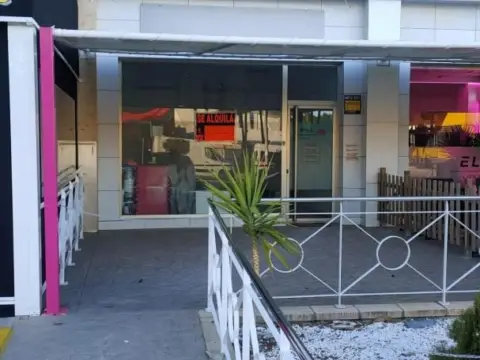 Local comercial en Poligono Ind los Torraos