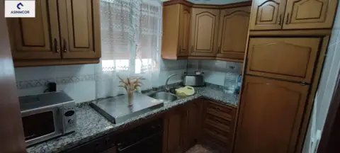 Piso en Av. Barcelona - Viñuela - Rescatado