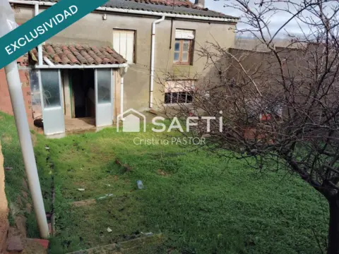 Casa en Pajares de los Oteros
