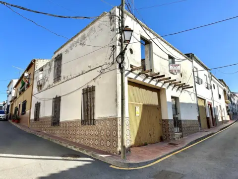 Chalet en calle de Manuel de Falla