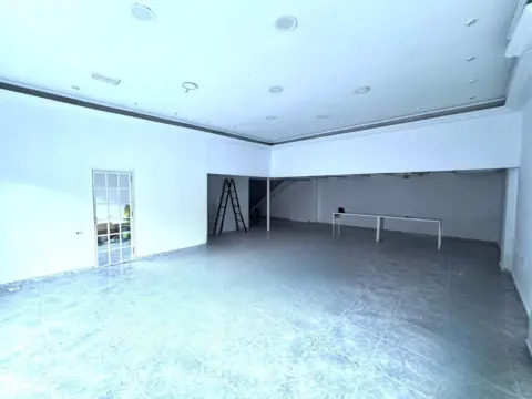 Local comercial en calle Alceste