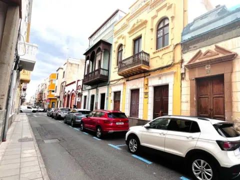 Casa en calle Dolores de la Rocha, 10