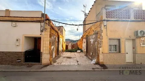 Terreno en calle de Goleta, 52
