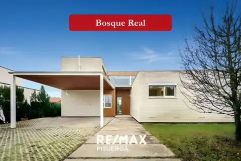 Chalet en calle Portugal, 25