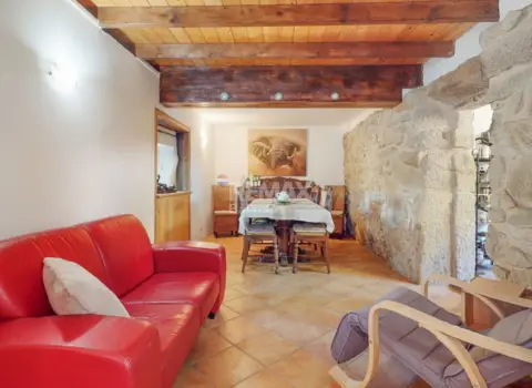 Chalet en calle Lugar Luneda-Barrantes