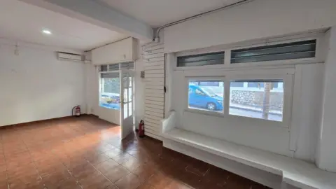 Local comercial en Los Boliches