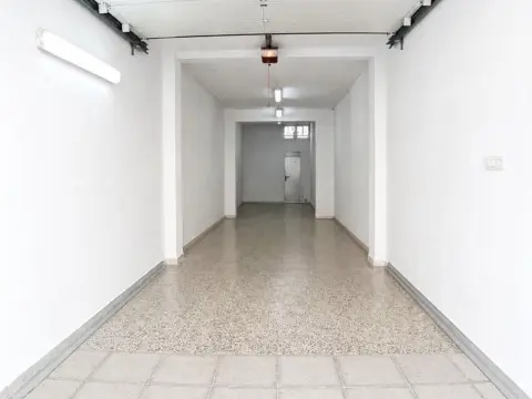 Local comercial en Centro - Avda. de Mijas