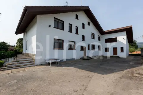 Chalet en calle Asua-Erletxeta Errepidea