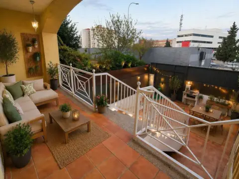 Casa adosada en calle Campo Maior, 5