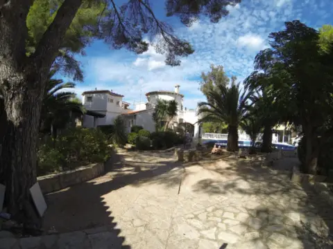 Chalet en Venta en La Pedrera-Vessanes