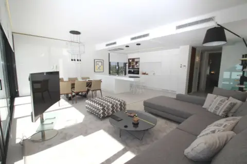 Chalet en Venta en San Miguel de Salinas