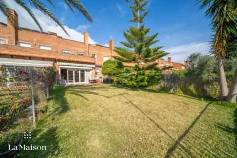 Casa adosada en Carrer de l'Arboç, nº S/N